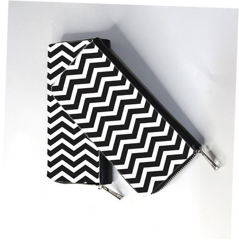 Chevron Noir Zip Wallet