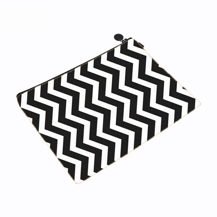 Chevron Noir Makeup Bag